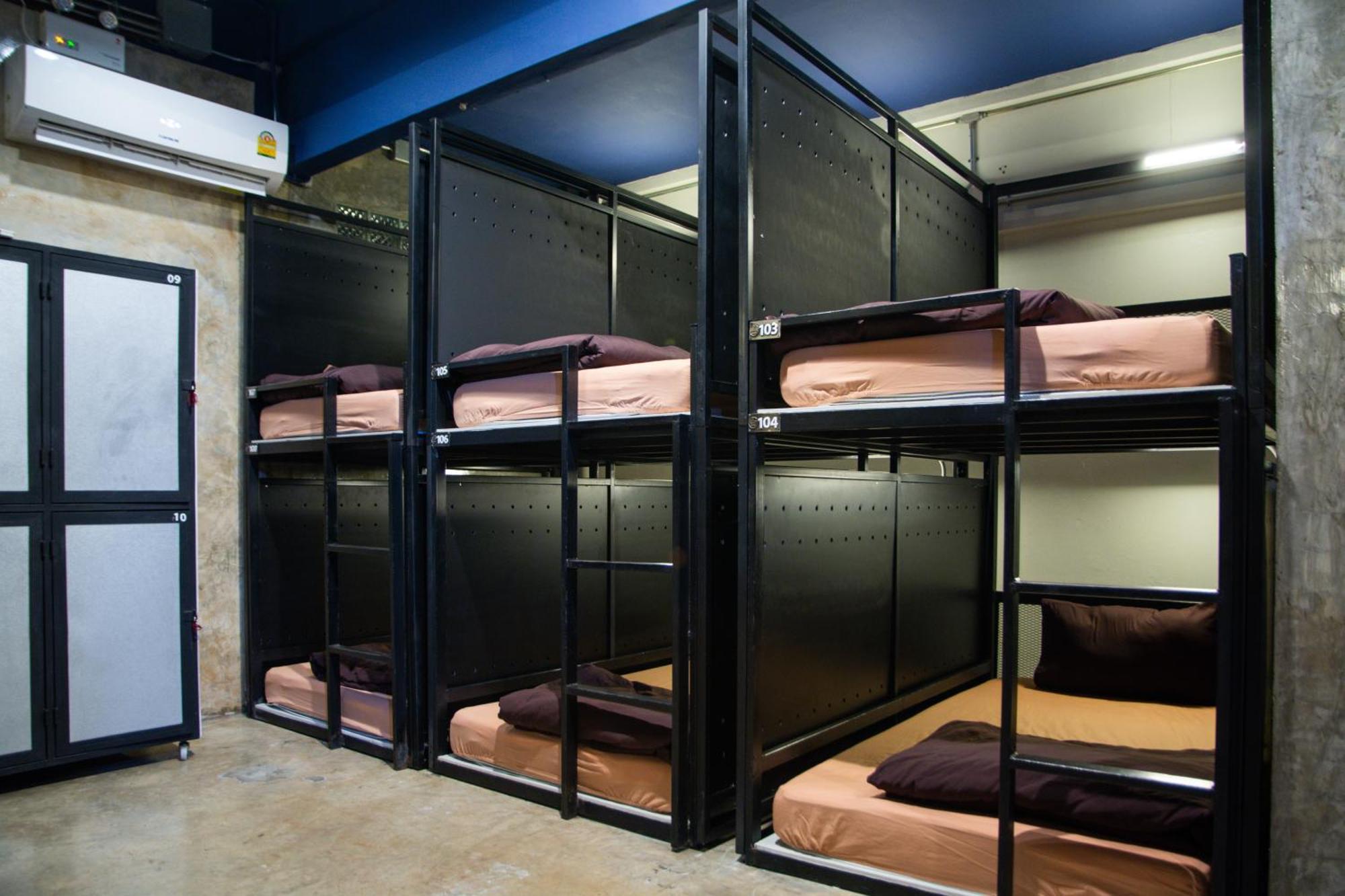 Area81 Hideout Hostel 방콕 외부 사진