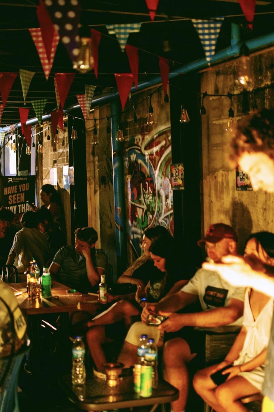 Area81 Hideout Hostel 방콕 외부 사진